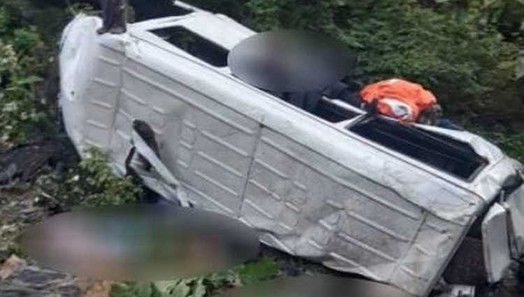 "მგზავრებიდან 17 ქალია, 3 - მამაკაცი, 1 კანადის მოქალაქეა... მზესუმზირები უყიდიათ..." - ხევსურეთის ავარიის დეტალები