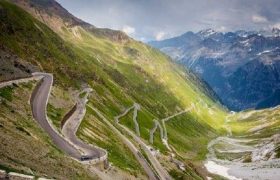 საშინელება შატილის გზაზე - 12 კაცი დაიღუპა - ავტობუსი კლდეში გადაიჩეხა საშინელება შატილის გზაზე - 12 კაცი დაიღუპა - ავტობუსი კლდეში გადაიჩეხა