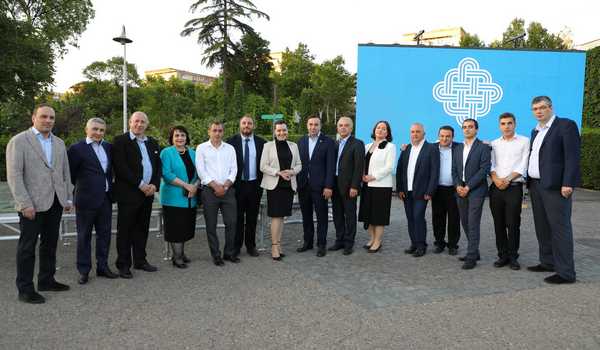 ჯაში,  ნაცვლიშვილი,  გოგიჩაიშვილი - "ოცნებიდან" დემარშით წასულების პარტიული სია