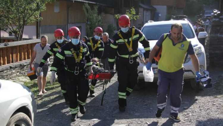 შატილიდან მაშველებმა მძიმედ დაზიანებული მამაკაცი ჩამოიყვანეს