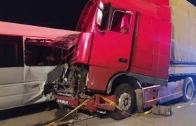 „მეუღლე სამი თვის წინ შეირთო“ – რას ამბობს დაღუპულებზე მეგობარი, რომელიც ტრაგიკულ ავარიას შემთხვევით გადაურჩა „მეუღლე სამი თვის წინ შეირთო“ – რას ამბობს დაღუპულებზე მეგობარი, რომელიც ტრაგიკულ ავარიას შემთხვევით გადაურჩა