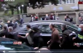 დაკავებულია ნიკა მელიას შტაბის წევრი - დაპირისპირება გლდანში - ვიდეო დაკავებულია ნიკა მელიას შტაბის წევრი - დაპირისპირება გლდანში - ვიდეო