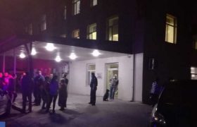 ბათუმში 3 წლის ბავშვს მანქანა დაეჯახა - რეანომობილს 5 საათია, ელიან