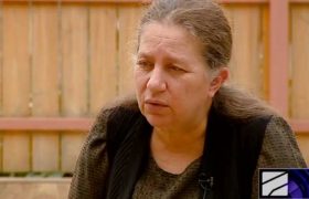 ვახო ჩიქოვანის დედა - "ვახოს ეგრევე კრამიტი მოხვდა თავში. დაგდებულზე მოხვდა დანის ტარი"