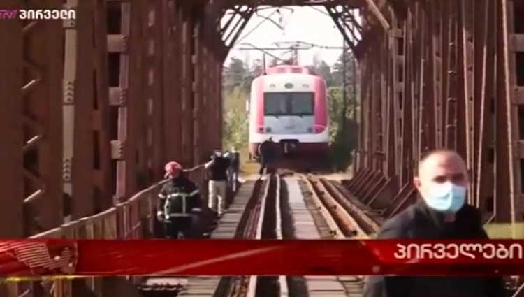 "ყურში ცუდად ესმოდა და საყვირის ხმა ვერ გაიგო" - ნოჯიხევში 56 წლის ქალი მატარებელმა გაიტანა