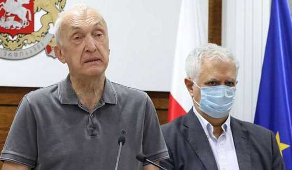 „ამ ტიპის კითხვებზე მე პასუხს არ ვიძლევი“ - ცერცვაძე-გამყრელიძე პანდემიის დროს წყლის ჭავლის გამოყენებაზე დასმულ კითხვას არ პასუხობენ
