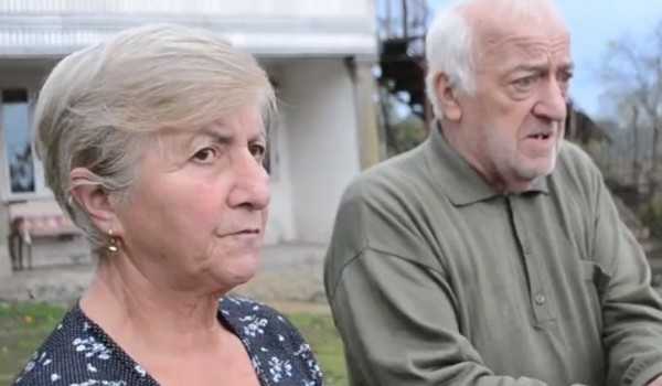 საარჩევნო უბანზე „ქართული ოცნების“ წარმომადგენელი ხანდაზმულ ცოლ-ქმარს გაუსწორდა