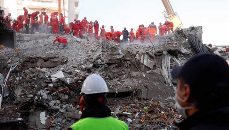 თურქეთში მიწისძვრის მსხვერპლის რაოდენობა 75-მდე გაიზარდა