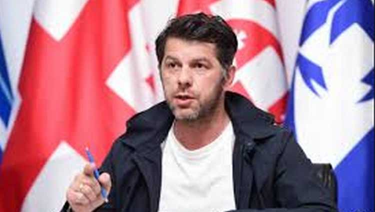 მის დონეზე ვერ დავალ – ლევან კობიაშვილი ნიკა მელიას პასუხობს