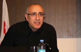 "მეკითხებოდნენ, თქვენ რაზე ზიხართო, ეგონათ, პატიმარი გარბოდა" - როსტომ ჩხეიძეს კოვიდზე ციხეში უმკურნალეს