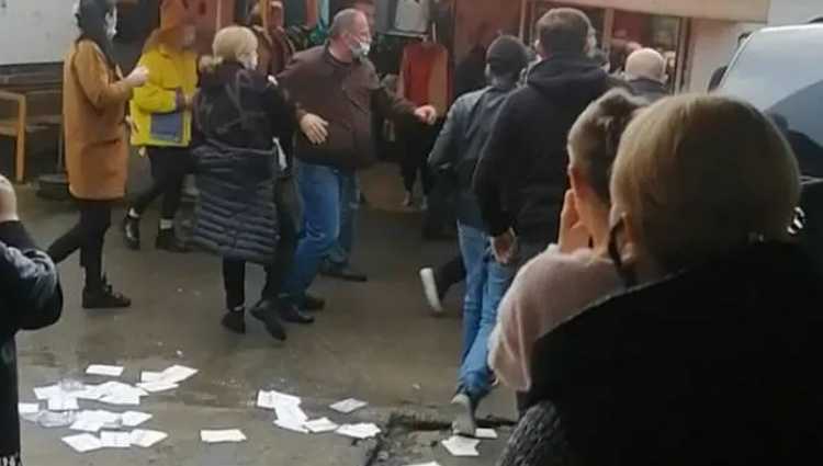 ხოფას ბაზრობაზე ოპოზიციას თავს დაესხნენ