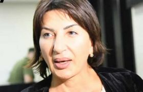 "გიორგი მერაბიშვილმა ხელები ასწია და ტანზე გაიხადა, ხელყუმბარა არ ჰქონია" - ადვოკატი აბესაძე