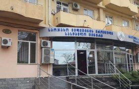 „ექიმმა მითხრა,  ხელთათმანებს ყოველ მესამე პაციენტზე იცვლიდა“