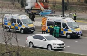 კახეთის გზატკეცილზე მანქანა მიკროავტობუსს დაეჯახა - 3 ადამიანი დაშავდა