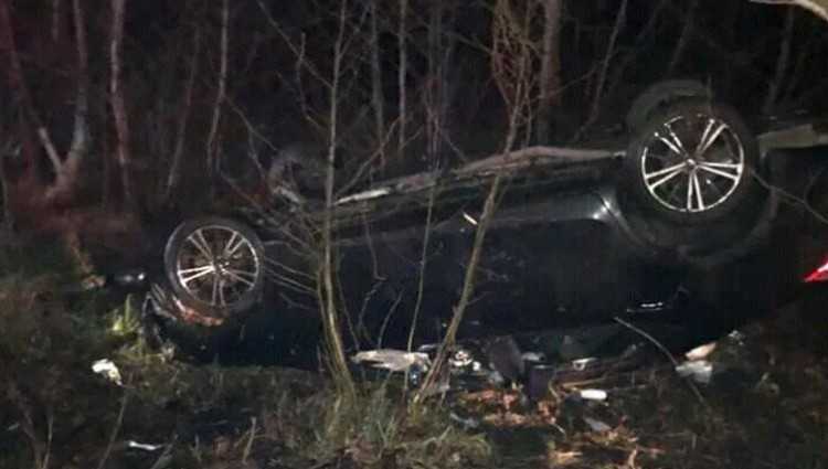 "მანქანა ხეს შეასკდა, ცოლი დაიღუპა" - ავარია ჭალადიდთან