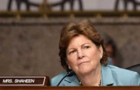 სენატორი ჯინ ჰაშინი - ვისწავლოთ ქართველებისგან! 2012-ში სააკაშვილმა ხელისუფლება მშვიდობიანად გადააბარა