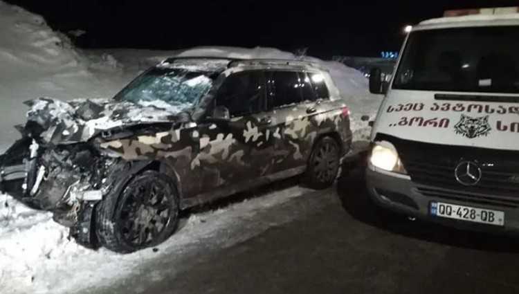 მასობრივი ავარია ქარელი-გორის მონაკვეთზე - 15 მანქანა დაიმტვრა