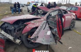 რუსთავში ინფინიტი რამდენჯერმე ამოტრიალდა - 3 ადამიანი დაშავდა