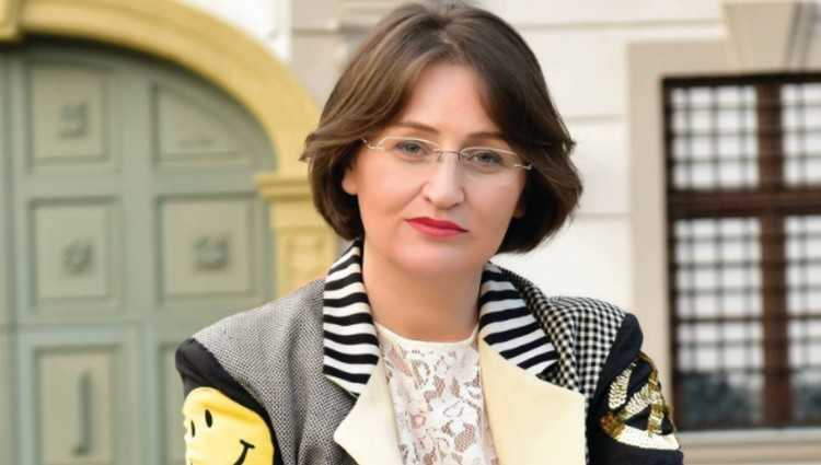 „მოკითხვა გადაეცით ჩემს საქართველოს" - დაგვაბარა ნიუ იორკში სამრეცხაოში გაცნობილმა ქართველმა ქალმა“ - ნანა აკობიძე