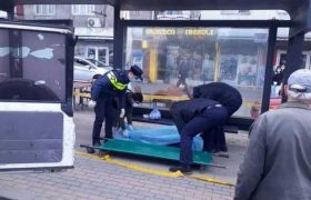 ბათუმში, ავტობუსის გაჩერებაზე ქალი გარდაიცვალა ბათუმში, ავტობუსის გაჩერებაზე ქალი გარდაიცვალა