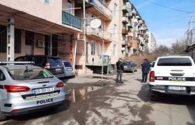 გორში 27 წლის ქალი საკუთარ სახლში გარდაცვლილი იპოვეს გორში 27 წლის ქალი საკუთარ სახლში გარდაცვლილი იპოვეს