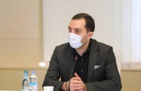 ბიძინა კულუმბეგოვი - „საკლასო ოთახში ბავშვმა აუცილებლად უნდა ატაროს პირბადე, თუ გვინდა, რომ სკოლის პანდემია არ მივიღოთ“