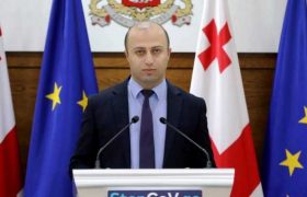 ბერდია სიჭინავამ მთავრობის ადმინისტრაცია დატოვა