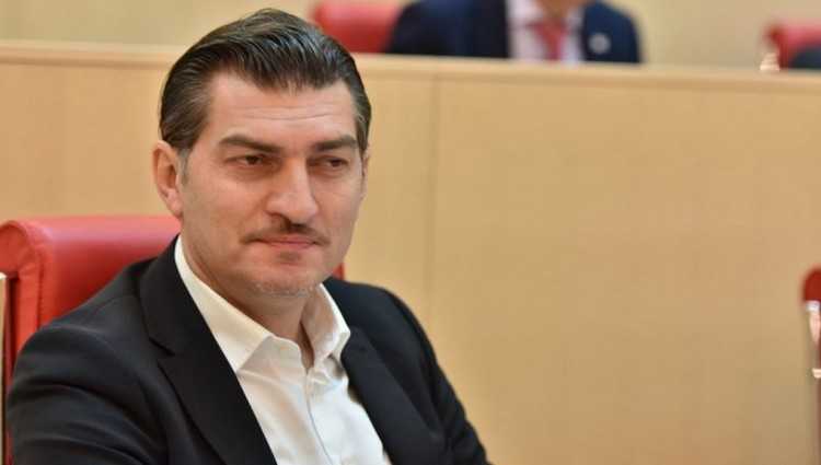 "ეს ხელოვნურად შექმნილი ლიდერი ნიკანორ მელია ვაჟკაცობს, რომ კანონს დაარღვევს!" - მიხეილ ყაველაშვილი