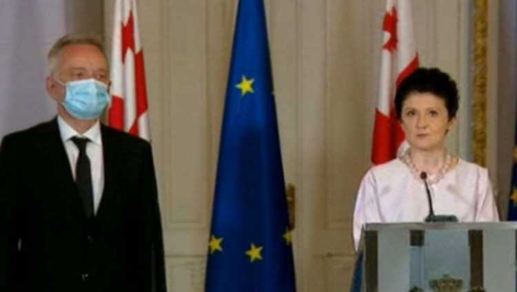 თეა წულუკიანმა მის პირველ მოადგილედ კახა სიხარულიძე დანიშნა