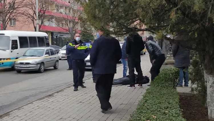 გორში მანქანა ქვეითს დაეჯახა