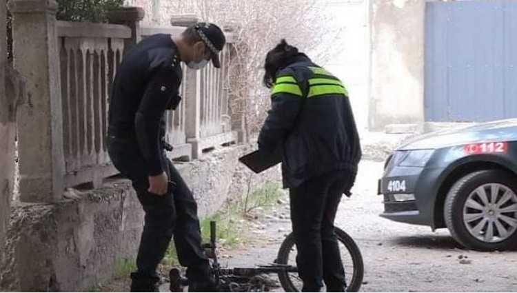 გორში მანქანა 9 წლის ბავშვს დაეჯახა, რომელიც ველოსიპედზე იჯდა