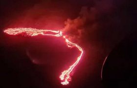 ისლანდიაში მიძინებული ვულკანი ამოიფრქვა _ ფრენები შეწყდა ისლანდიაში მიძინებული ვულკანი ამოიფრქვა _ ფრენები შეწყდა