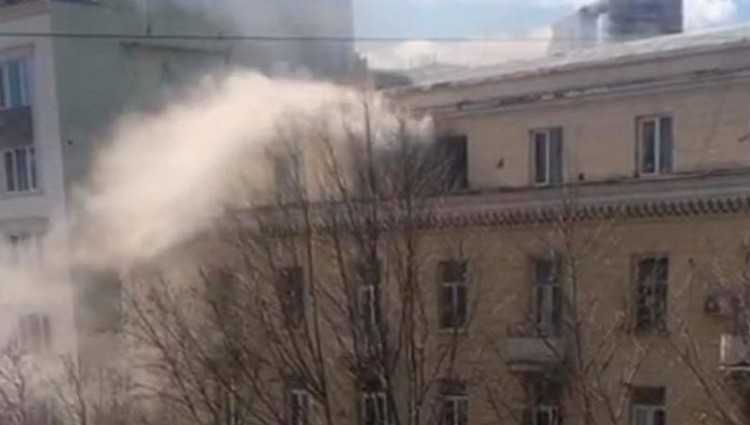 პეკინის 36-ში სახლი იწვის