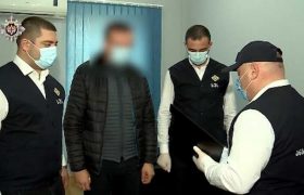 სუსმა შემოსავლების სამსახურის მაღალჩინოსანი დააკავა