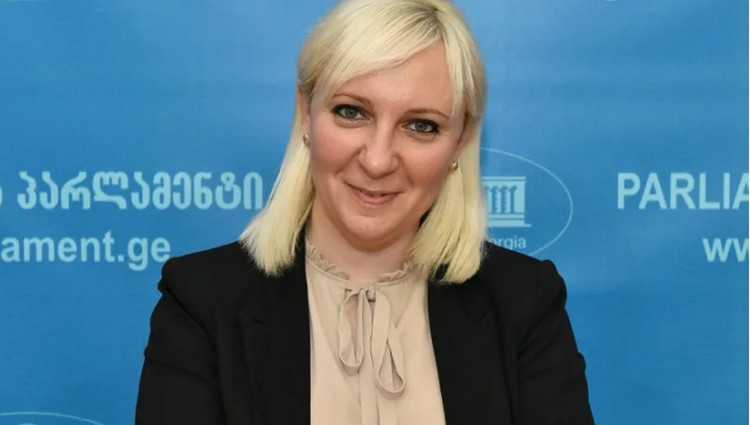 პარლამენტის აპარატის უფროსად ქეთევან კვინიკაძე დაინიშნა