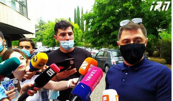 გახარიას პარტიის დამფუძნებელი ყრილობაზე  ძმები არველაძეები მივიდნენ