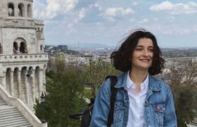 "ეს ცქნაფა ერთ მაგისტრატურაზე 56.000 ევროთი დააფინანსა ევროკავშირმა, მეორეზე 46.000-ით!" - ლაშა ბეჭვაია