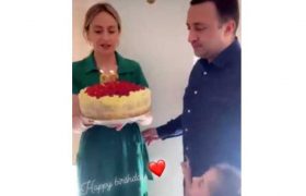 “და­ბა­დე­ბის დღეს გი­ლო­ცავ” - ღარიბაშვილს დაბადების დღეს მეუღლე ულოცავს