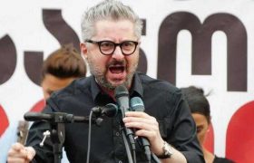 ნიკა გვარამია - "ჩვენ უნდა ჩავასვენოთ ღარიბაშვილის მზე!" ნიკა გვარამია - "ჩვენ უნდა ჩავასვენოთ ღარიბაშვილის მზე!"