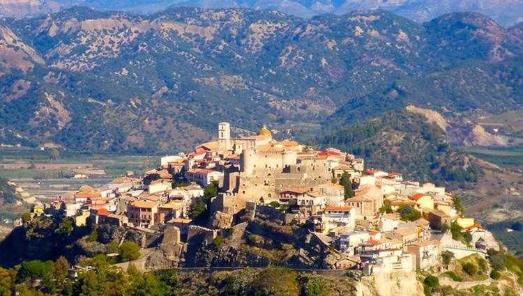 ვინც იტალიის სამხრეთში დასახლდება, მთავრობა 28.000 ევროს მისცემს