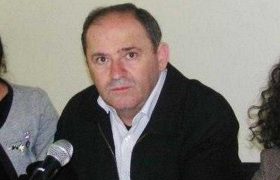 იოსებ ჭუმბურიძე ლიტერას პროტესტანტებზე - "ეს ის ხალხია, ვინც მწერალთა სახლიდან ილიასა და აკაკის პორტრეტები გაიტანა"