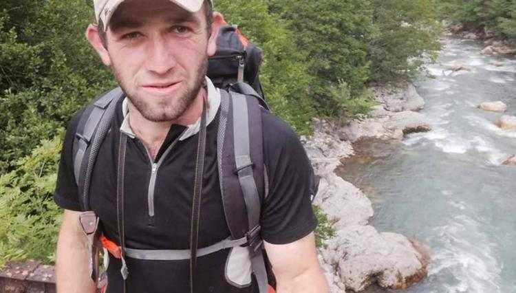 ჯანო ბებიას დახმარება სჭირდება