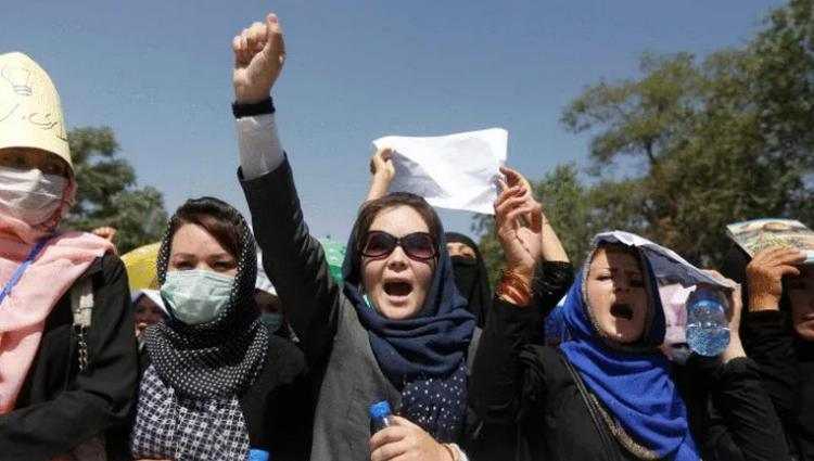 თალიბანმა ქალებს მთავრობაში მუშაობისკენ მოუწოდა