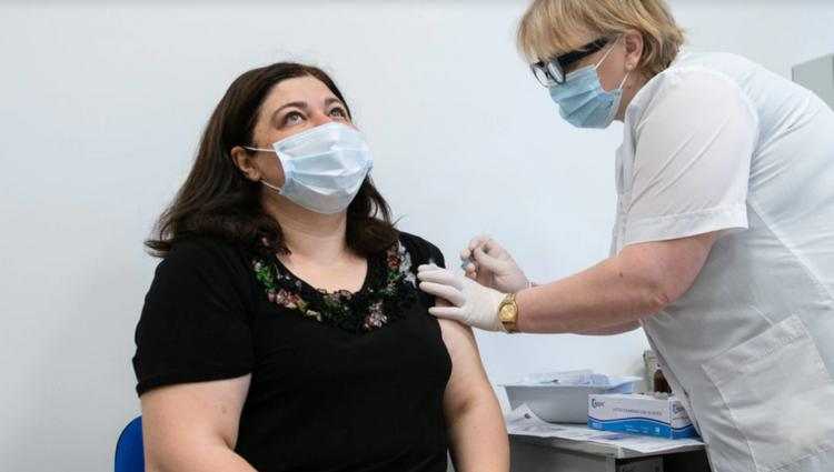 "ანტივაქსერი არ ვარ, მაგრამ..." - ვის და რატომ ეშინია აცრის?