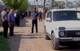 შვილიშვილი გაიტაცეს, ბებია მანქანას გაეკიდა, დაეცა და გარდაიცვალა - ტრაგედია ალგეთში
