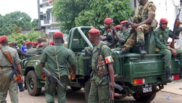 გვინეის პრეზიდენტი სამხედროებმა დააკავეს