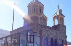 „მაღლა საბილიარდო, დაბლა - საუნები - ტაძარი ძამას ხეობაში“