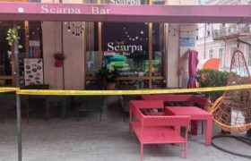 "თბილისის ბარ "სკარპაში" ჩინელმა კლიენტმა გონება დაკარგა, რის შემდეგაც მას 15.000 ლარი მოპარეს"