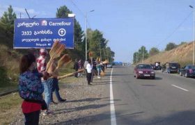 ნაციონალების კოლონას "ოცნების" წევრები ქუთაისთან ცოცხებით დახვდნენ