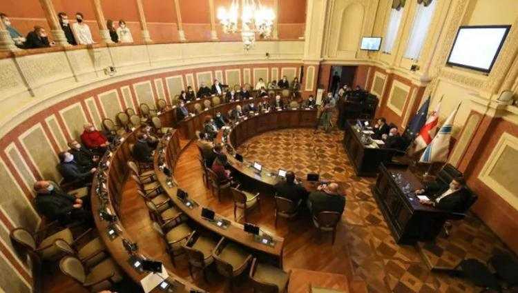 თბილისის საკრებულოში "ოცნებას" 28 მანდატი ექნება, ოპოზიციას - 21